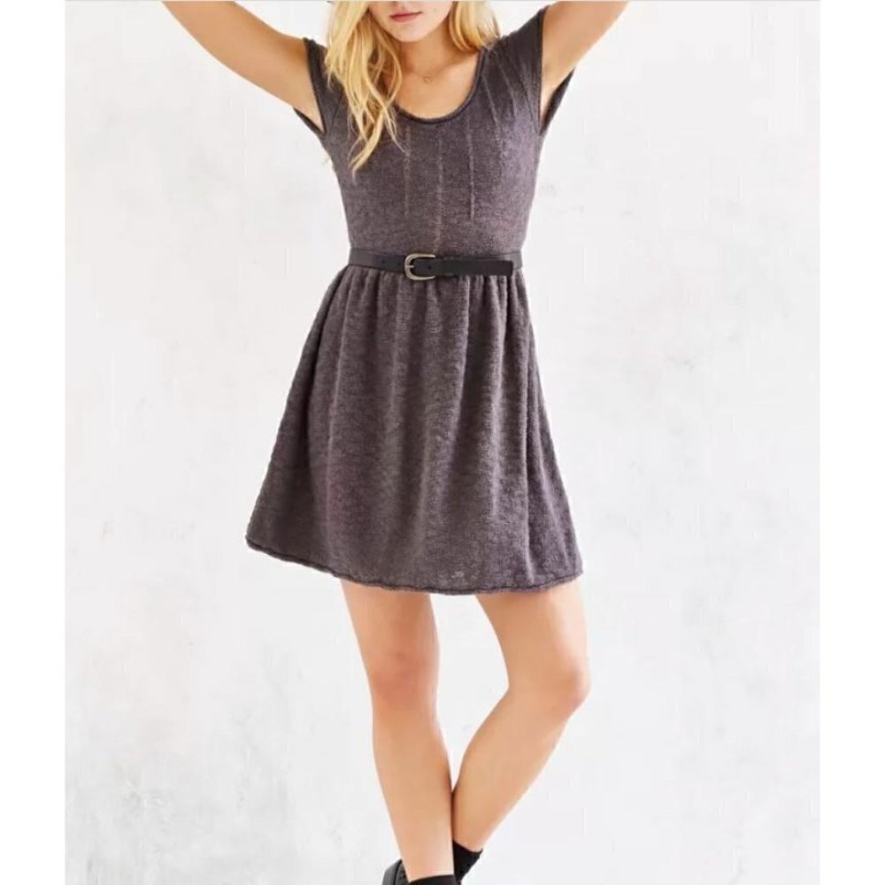 Urban Outfitters Kimchi Blue Womens Large Carousel Fit and Flare Sweater Dress